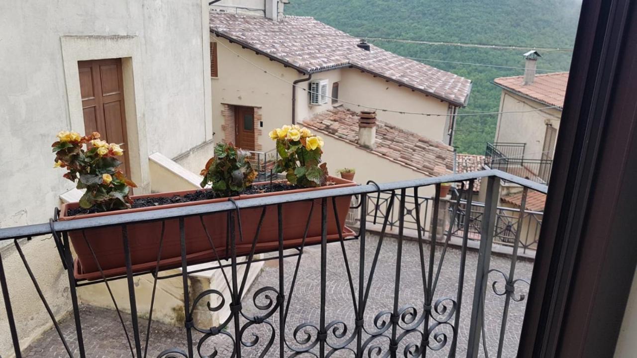 La Casetta Dei Desideri Poggio Bustone 外观 照片